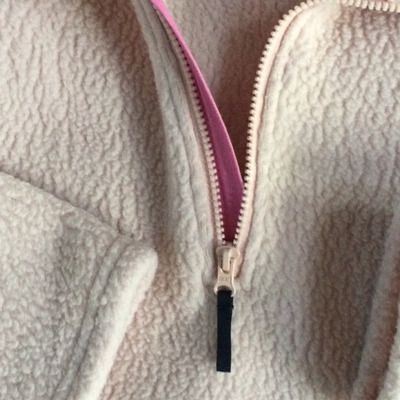 Fleece - Picture 5 of 7